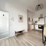 City&More! Charmantes Apartment Mit Altbauflair!