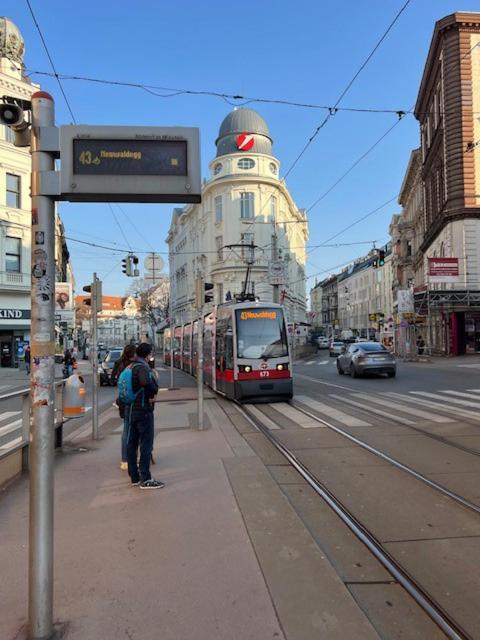 City&more! Charmantes Mit Altbauflair! Wien